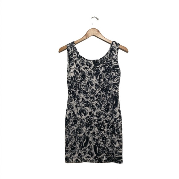 Tres Bien Dresses & Skirts - ROSE DRESS